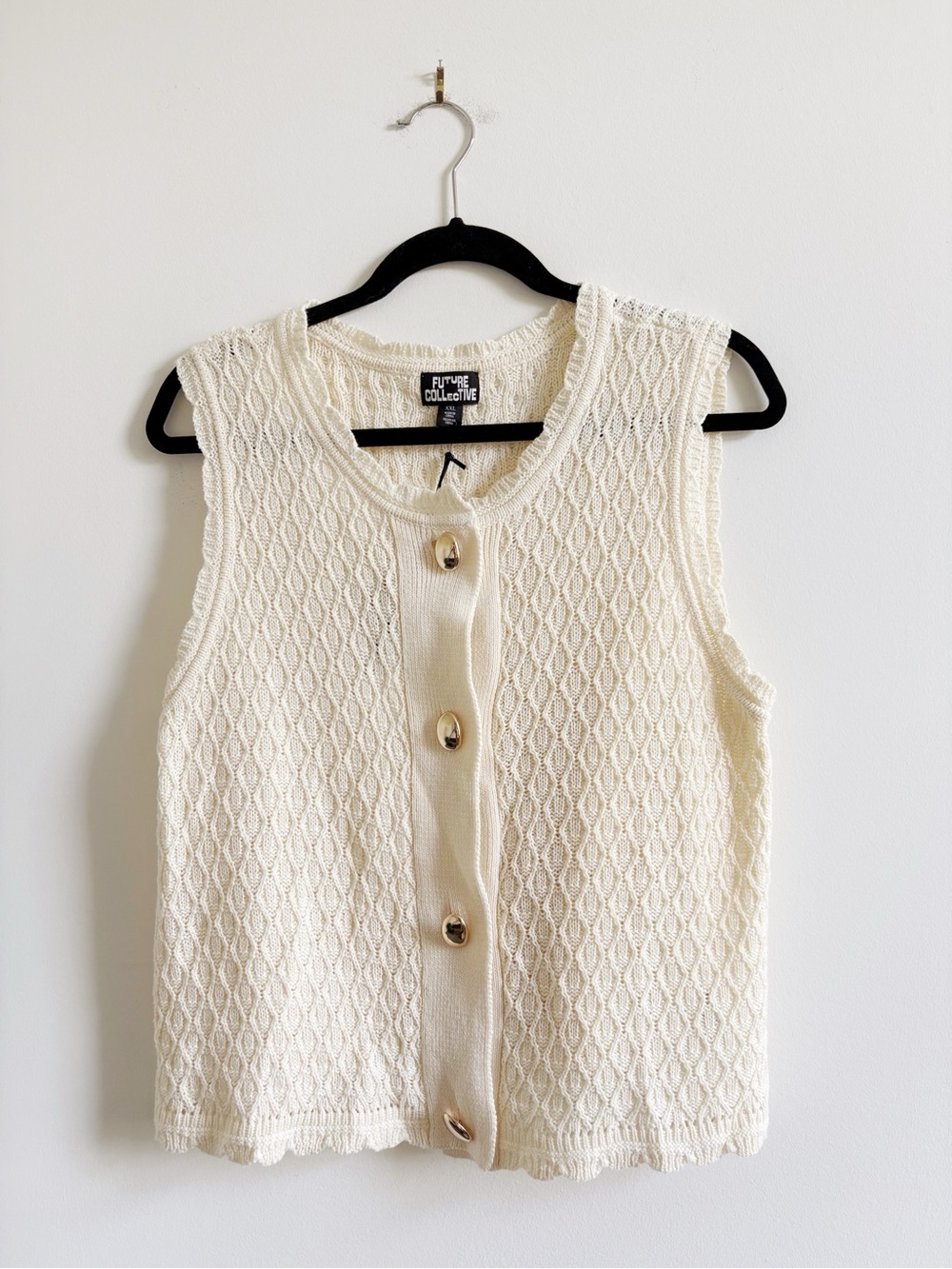 NWT Future Collective Cream Knit Button-Front Sleeveless Top Vest size XXL